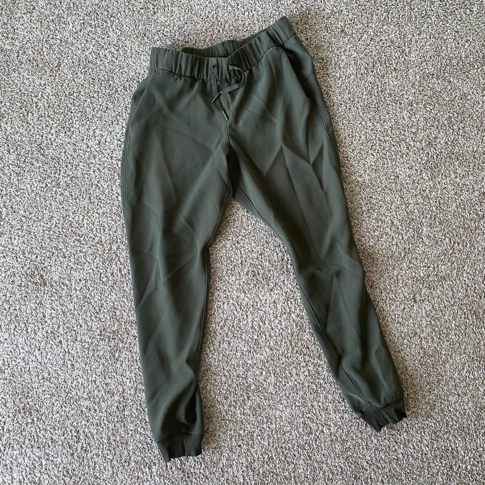 LULULEMON ON THE FLY JOGGER